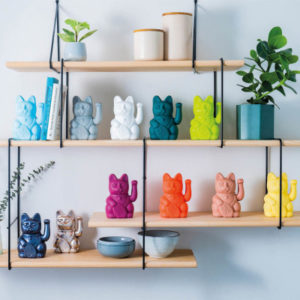 Maneki-neko Chat porte bonheur "Lucky Cat"  (coloris variés)