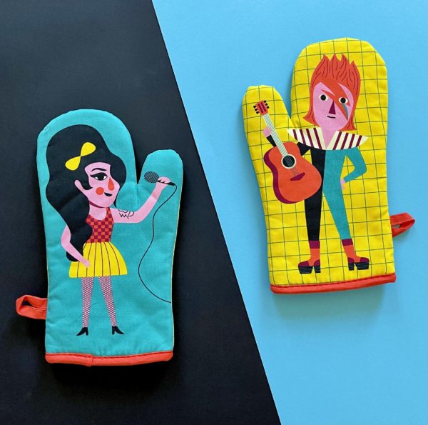 Manique Chanteurs Amy Winehouse et David Bowie - Omm Design