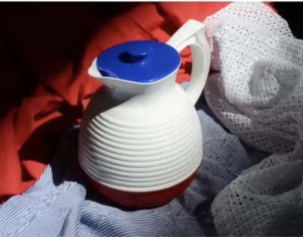 Carafe rétro bleu blanc rouge - La Carafe – Image 2