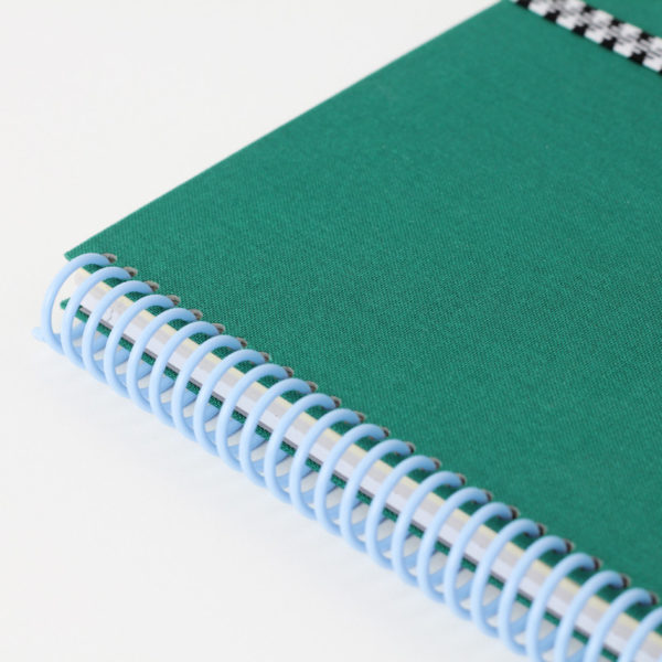 Carnet A5 Le Toilé uni sapin- Papier Tigre – Image 5