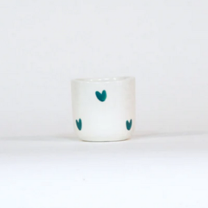 Tasse à café Coeurs verte d'amour- Bouclez-la