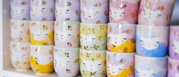Tasse visage peinte à la main - Marina Marinski
