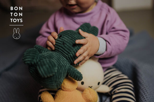 Peluche Miffy velours côtelé jaune pâle – Image 4