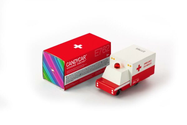 Voiture en bois ambulance américaine - Candylab – Image 2