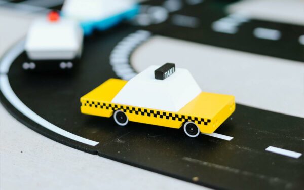 Voiture en bois taxi new yorkais - Candylab – Image 5