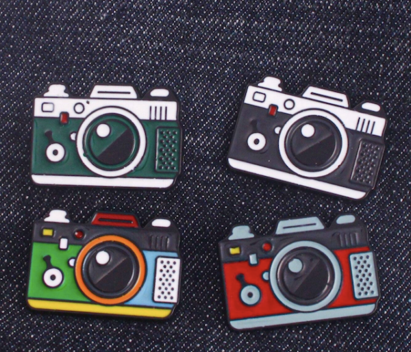 Pin's Appareil photo vintage