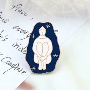 Pin's émaillé Femme cosmique